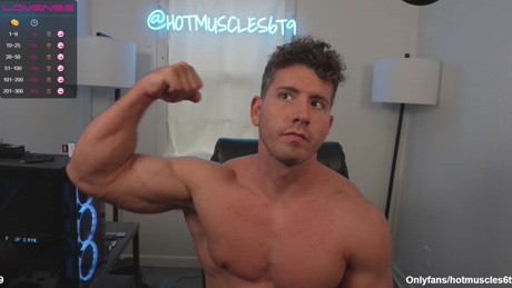 hotmuscles6t9  31-03-2022